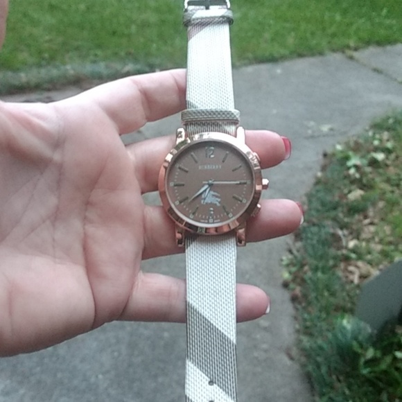 Burberry Watch - Picture 1 of 4